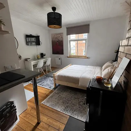 Budget In The Center Within Walking Distance Of The Bus Station Korter