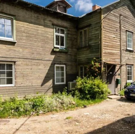 Korter Budget In The Center Within Walking Distance Of The Bus Station *